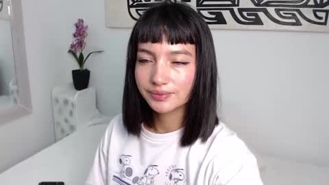 Snapshot of laura_gibson chatting on February 2026 12:04:02 PM Laura Gibson online show from February 2026 12:04:02 PM