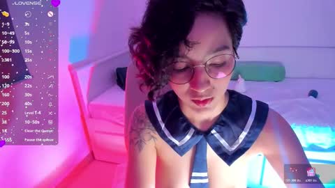 Lura online show from November 2025 11:08:02 PM