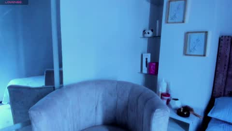 laura hotties online show from May 2026 06:35:02 PM
