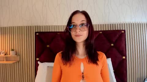 LauraIvy online show from October 2025 12:45:02 PM