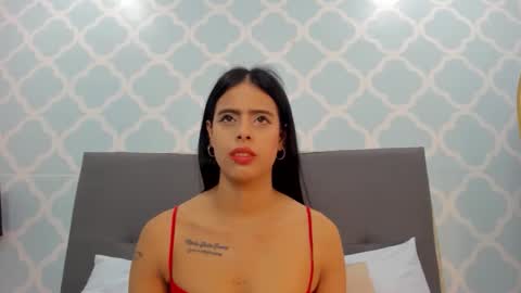 L A U R A online show from February 2026 12:13:02 PM