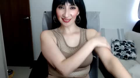 Laura online show from March 2026 09:32:02 PM