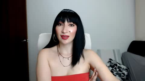 Laura online show from April 2026 01:29:01 AM