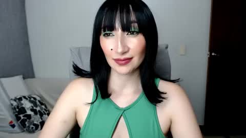 Laura online show from July 2026 11:45:01 PM