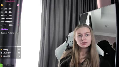 Laura online show from December 2025 10:11:02 AM