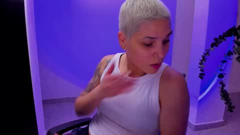 Laura Rose online show from September 2025 06:02:01 AM