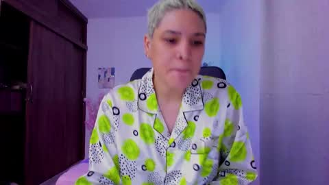 Laura Rose online show from September 2025 11:14:01 AM