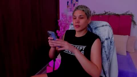 Laura Rose online show from October 2025 06:54:01 PM