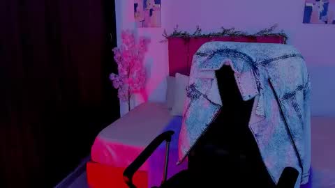 Laura Rose online show from October 2025 06:41:02 PM