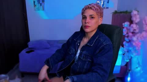 Laura Rose online show from December 2025 06:20:02 AM