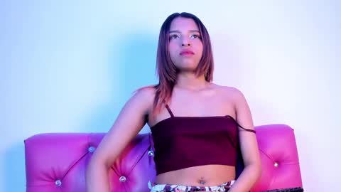 Snapshot of laura_serena chatting on December 2025 01:06:01 PM laura_serena online show from December 2025 01:06:01 PM