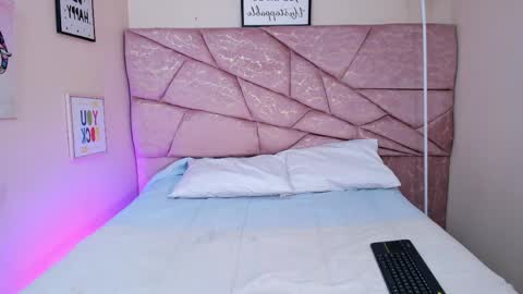 laura_velle online show from April 2026 01:28:01 AM