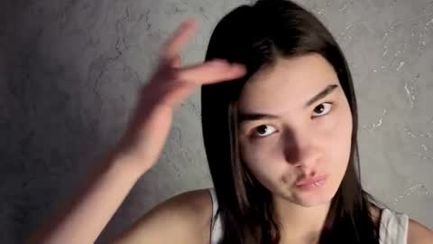 Snapshot of lauraback chatting on February 2026 01:42:01 PM Laura online show from February 2026 01:42:01 PM