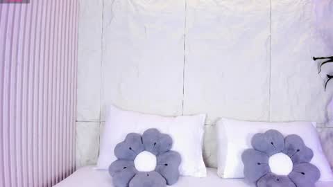 LauraCarther  online show from June 2026 05:36:02 PM
