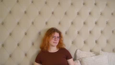 Snapshot of lauradennis chatting on April 2026 09:01:02 AM Laura online show from April 2026 09:01:02 AM