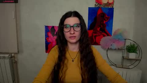 Laura online show from November 2025 12:05:02 PM