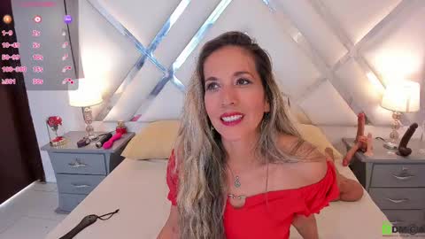 Snapshot of laurafarrely chatting on March 2025 02:16:01 PM Laura online show from March 2025 02:16:01 PM