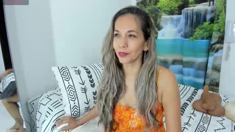 Laura online show from January 2026 09:13:02 AM