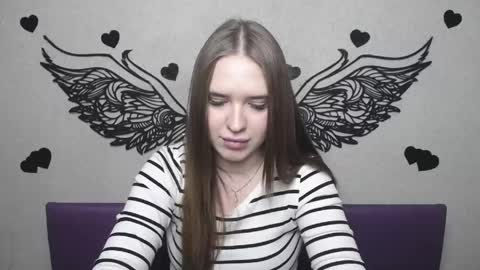 Snapshot of laurahlot chatting on April 2026 07:07:02 PM LauraHlot online show from April 2026 07:07:02 PM