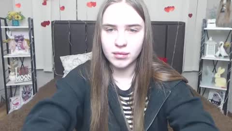 LauraHlot online show from May 2026 06:09:01 PM