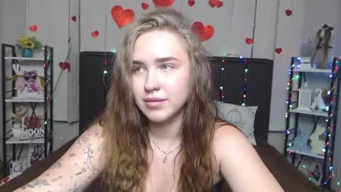 LauraHlot online show from July 2026 05:42:02 AM