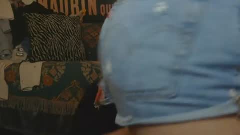 Lilian Banks online show from June 2026 09:36:02 PM