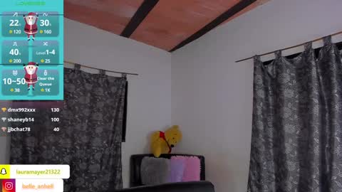 Laura Mayer online show from December 2024 08:43:02 AM