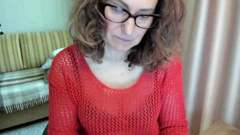 Lauraoven1 online show from May 2026 08:32:01 AM