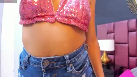 lauraroot online show from March 2026 08:04:01 PM