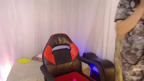 Laura Sofia online show from May 2026 02:25:02 PM