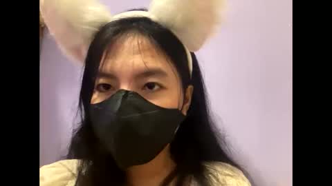 Snapshot of laurasz chatting on April 2026 05:17:01 PM Laura new asian online show from April 2026 05:17:01 PM