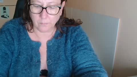 laureanne online show from December 2024 09:24:01 AM