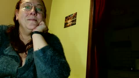 laureanne online show from December 2024 08:28:02 PM