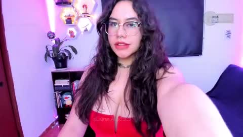 Snapshot of lauren_afrodita chatting on February 2025 08:43:02 AM Im Lauren independent model online show from February 2025 08:43:02 AM