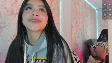 Snapshot of lauren_camila1 chatting on December 2024 04:09:02 AM Lau online show from December 2024 04:09:02 AM