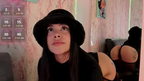 Snapshot of lauren_camila1 chatting on September 2025 02:26:01 AM Lau online show from September 2025 02:26:01 AM