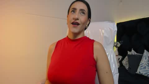 Lauren online show from February 2026 05:09:01 PM