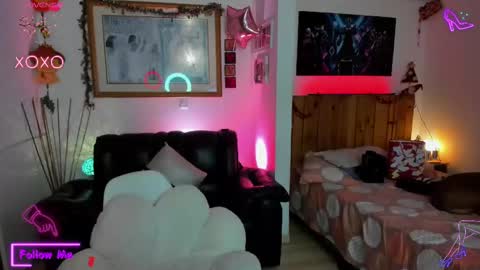 Lauren online show from March 2025 09:02:02 AM