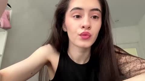 Snapshot of laurenadupuy chatting on July 2026 01:07:02 PM laurenadupuy online show from July 2026 01:07:02 PM
