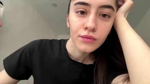 Snapshot of laurenadupuy chatting on July 2026 02:24:01 PM laurenadupuy online show from July 2026 02:24:01 PM