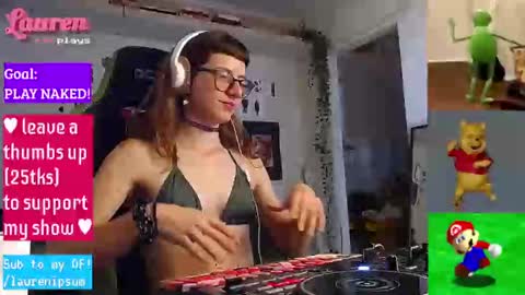 Snapshot of laurenipsumsit chatting on December 2024 05:51:02 PM Lauren online show from December 2024 05:51:02 PM