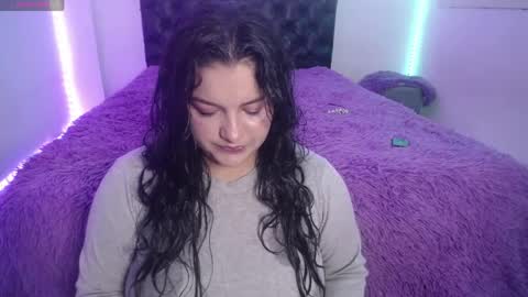 laurenkenner28_ online show from April 2026 06:54:02 PM