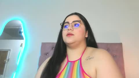 laurenlaine online show from June 2026 03:23:02 PM