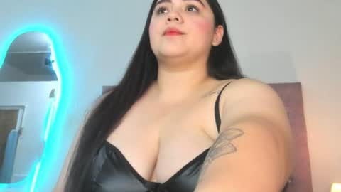 laurenlaine online show from July 2026 12:32:02 AM