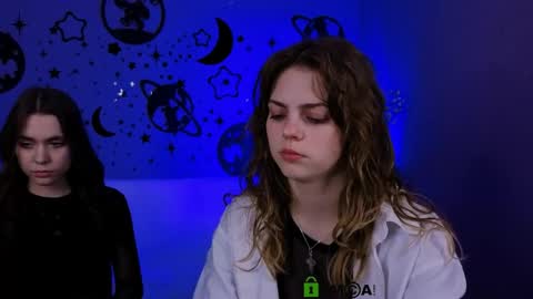 Snapshot of laurenmurrr chatting on April 2026 09:14:01 AM Laure online show from April 2026 09:14:01 AM