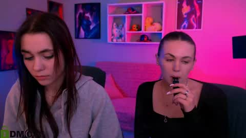 Laure online show from April 2026 01:41:02 PM