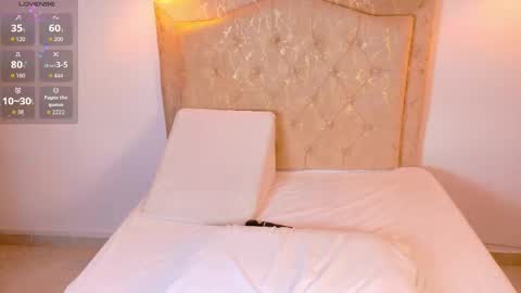 laurenn_smitth online show from May 2026 02:11:01 PM