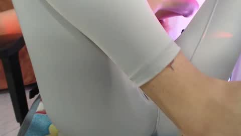 Snapshot of laurenphillipsx chatting on February 2025 03:09:02 PM Lauren online show from February 2025 03:09:02 PM