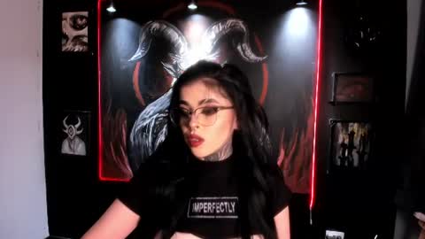  LAUREN INDEPENDENT MODEL HELP ME REACH 100 LIKES PLS  online show from June 2026 11:28:01 PM