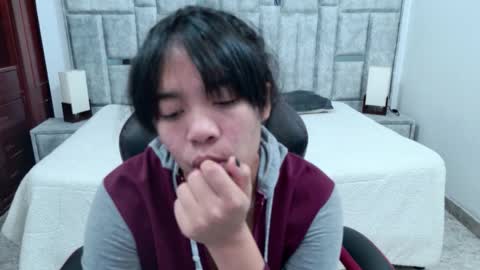 laurent online show from March 2026 03:21:02 AM